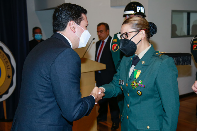 ceremonia-aniversario-11-de-mayo-10.jpg ceremonia-aniversario-11-de-mayo-10.jpg