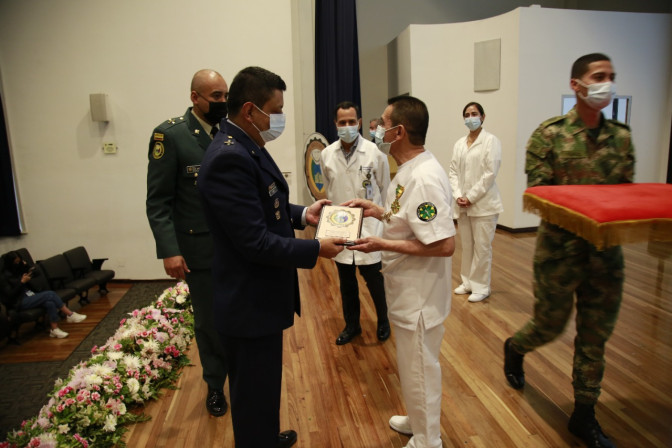 enfermera-7.jpeg enfermera-7.jpeg