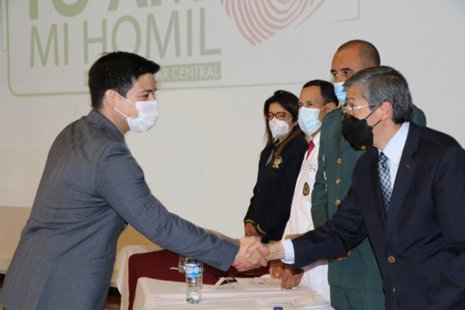 Certificacion-internos.jpeg Certificacion-internos.jpeg