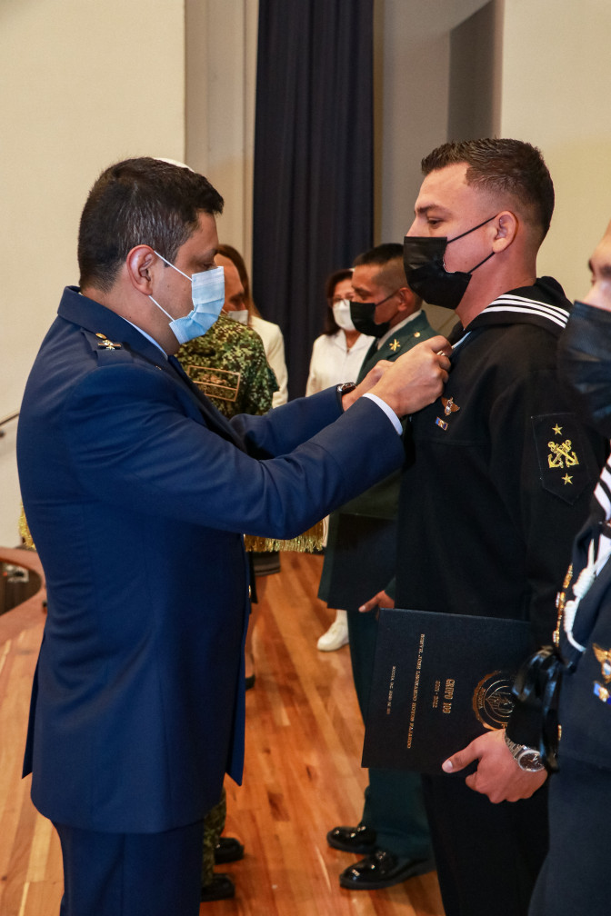 IMG-4911.jpg IMG-4911.jpg