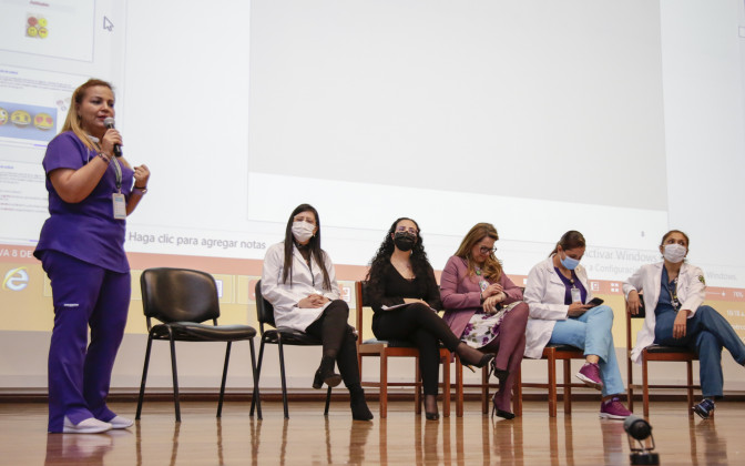 conversatorio-dia-mujer-10.jpg conversatorio-dia-mujer-10.jpg