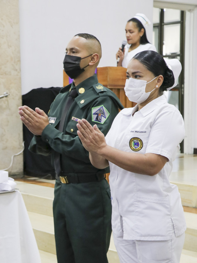 bendicion-de-las-manos.jpg bendicion-de-las-manos.jpg