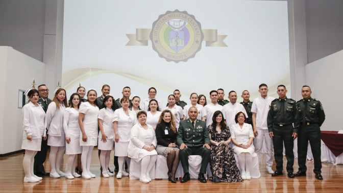 grupo-de-graduados-escuela-de-enfermeria-homil.jpg grupo-de-graduados-escuela-de-enfermeria-homil.jpg
