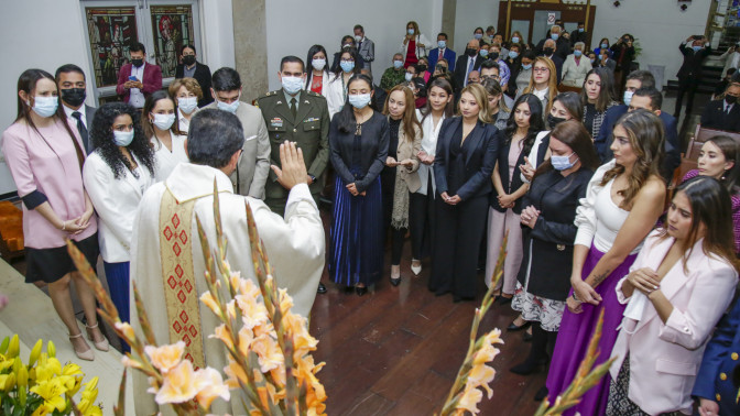 bendicion-de-las-manos.jpg bendicion-de-las-manos.jpg